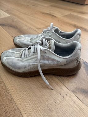 R.A.D men’s Sneakers with Gum Sole